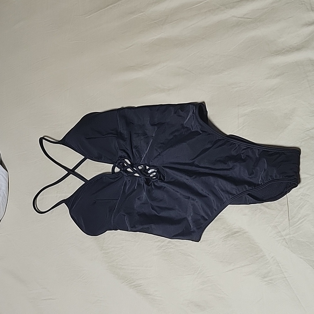 NWT Abercrombie&Fitch 1 Piece